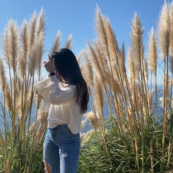 Meet your Posher, Hilary - Picture 1 of 1